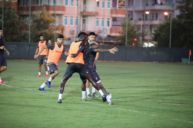 Alanyaspor Kasımpaşa maçı hazırlıklarını sürdürdü 3