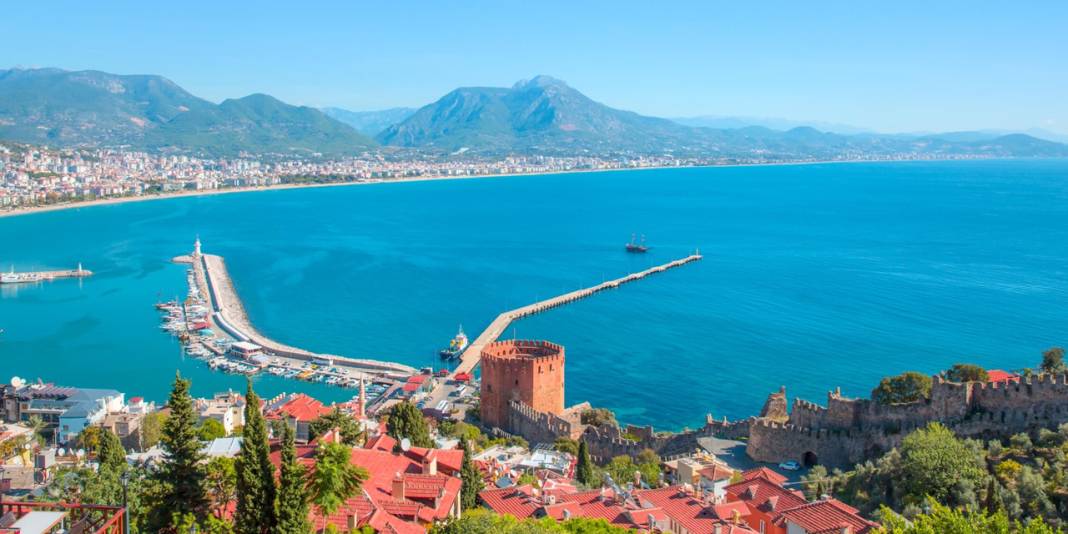 Turist rekoru kırıldı, gelen turist Alanya'ya para bırakmadan gidiyor 2