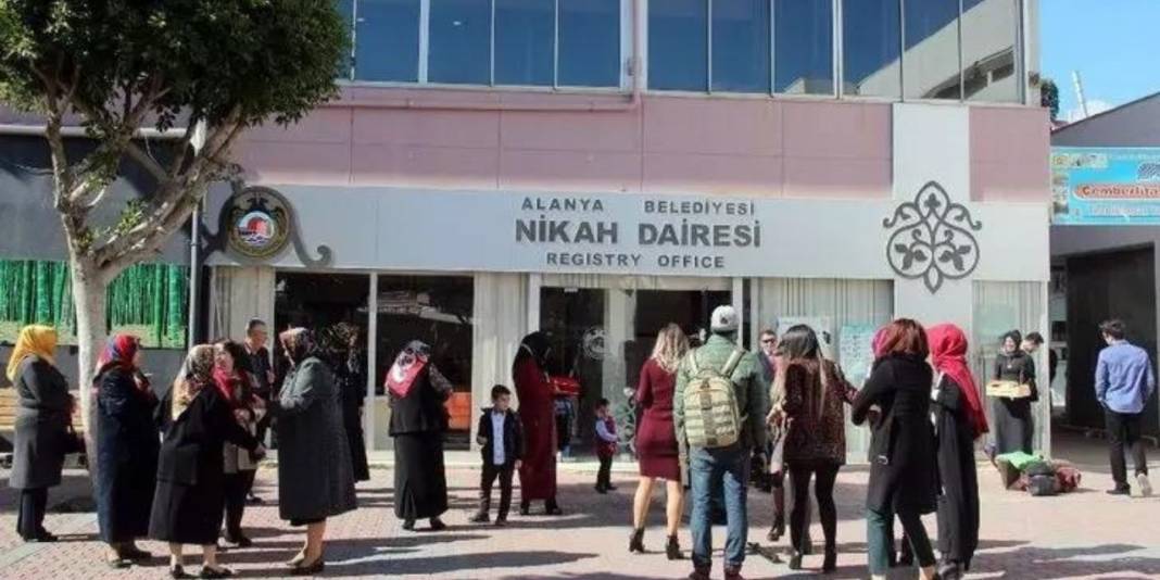 Nikah ücretleri belli oldu! Alanya'da evlenmek isteyenler bir kere daha düşünüyor! 1