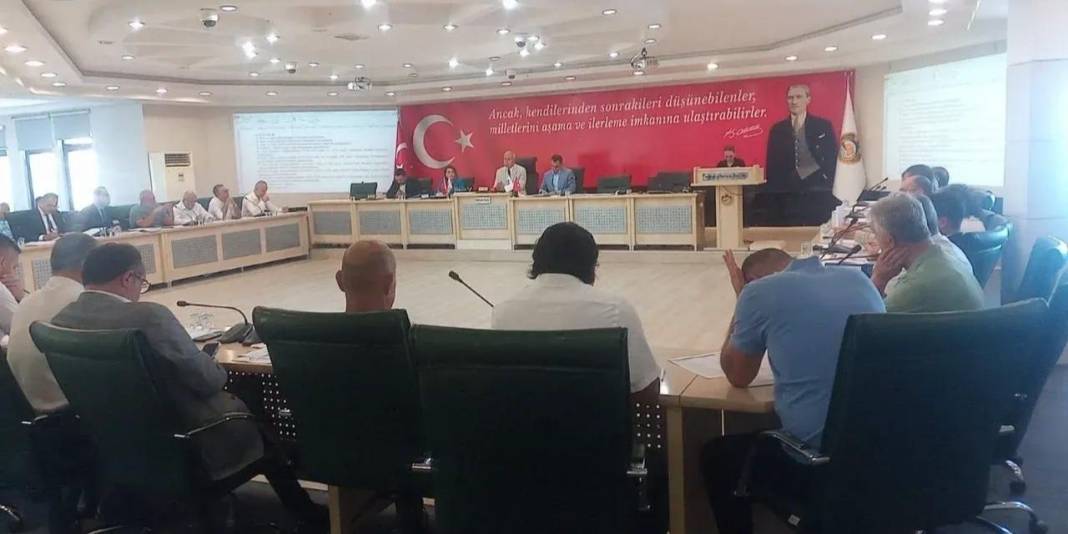 Ekim Ayı Meclis Toplantısı Yapıldı: Alanya Belediyesi 2025 bütçesi belirlendi! 4