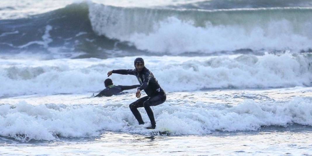 Alanya`da Denize Koştular! Yağmuru Fırsat Bildiler! 2