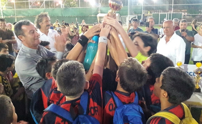 Spor Okulları Yaz Ligi’nde kupa heyecanı yaşandı
