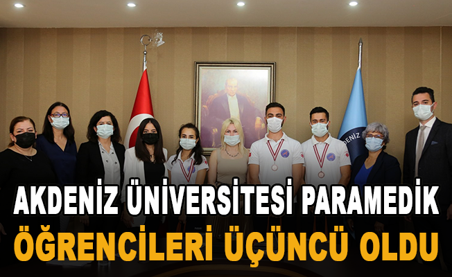 Akdeniz Üniversitesi Paramedik öğrencileri üçüncü oldu