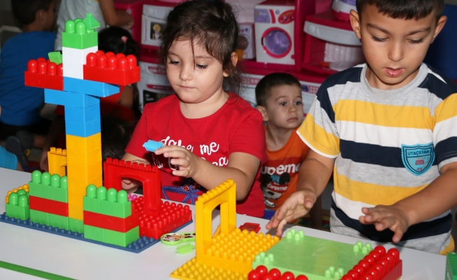 Okullar açıldı Kitap ve Oyuncak Kütüphanesi Şenlendi
