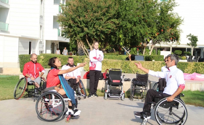 Tekerlekli Sandalye Dans Milli Takımı, engelleri dans ile aşıyor