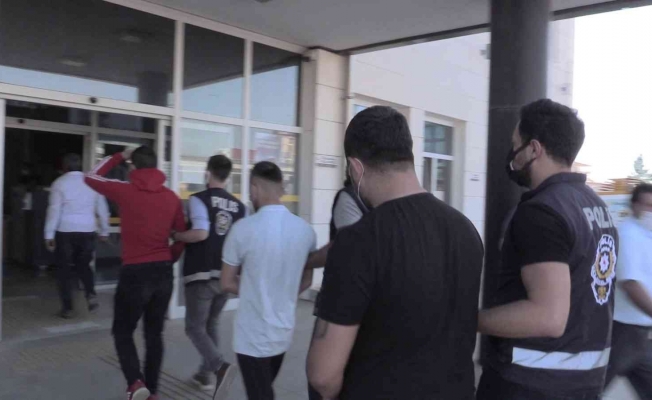 Antalya’da yakalanan galeri hırsızlarından 2’si tutuklandı
