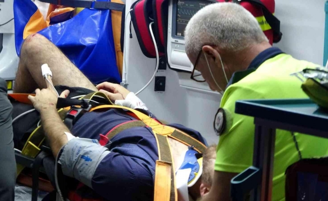 Antalya’da 4 kişinin yaralandığı kaza sonrası adeta can pazarı yaşandı