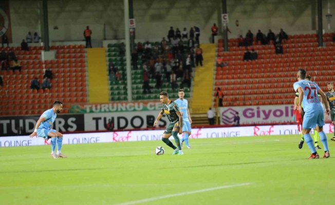 Süper Lig: Alanyaspor: 3 - Kayserispor: 2 (İlk yarı)