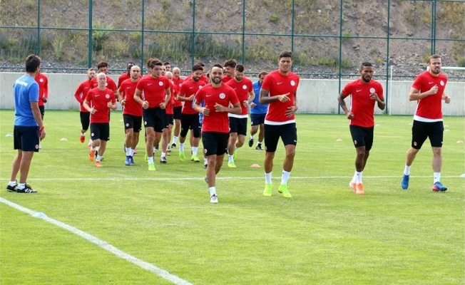 Antalyaspor sezon hazırlıklarını sürdürüyor
