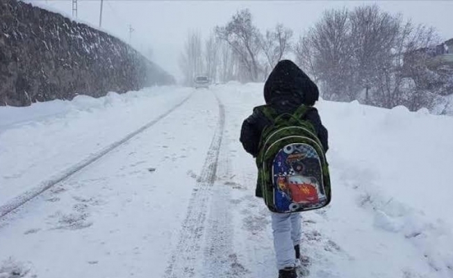 Isparta’nın Yalvaç ilçesinde okullara kar engeli