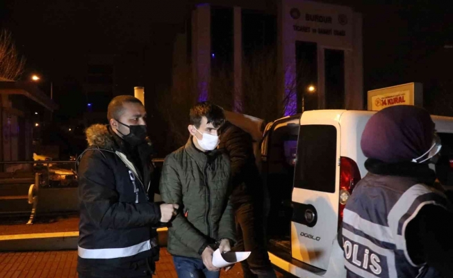 Ayşenur’a tekme attığını itiraf eden dayı ve anne tutuklandı