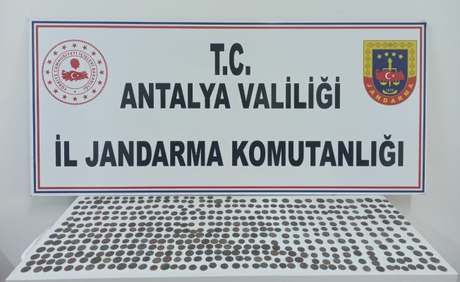Antalya’da 474 adet sikke ele geçirildi