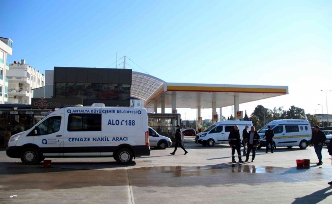 Antalya’da cinayet: 1 ölü, 1 yaralı