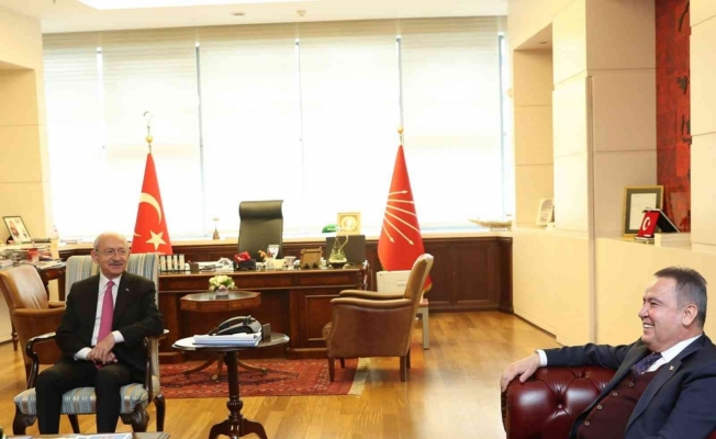 Başkan Böcek CHP Genel Başkanı Kılıçdaroğlu ve Sağlık Bakanı Koca’yı ziyaret etti