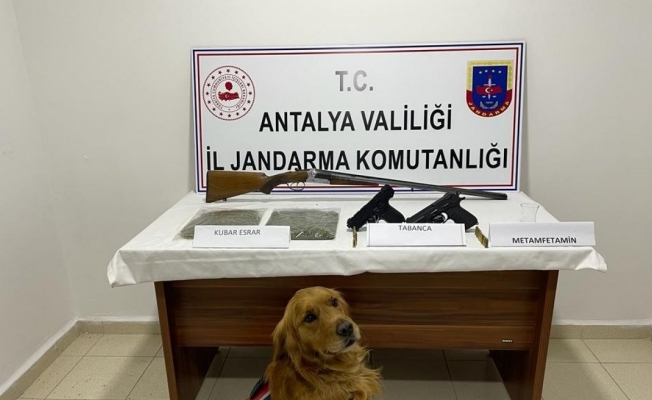 Antalya’da jandarmadan uyuşturucu operasyonu: 2 gözaltı