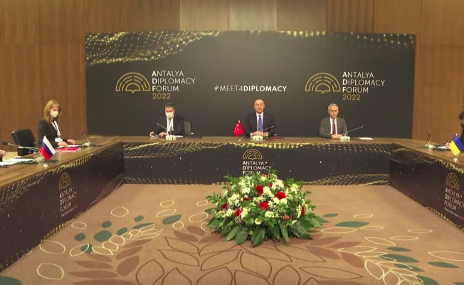 Antalya’da üçlü dışişleri bakanları toplantısı başladı