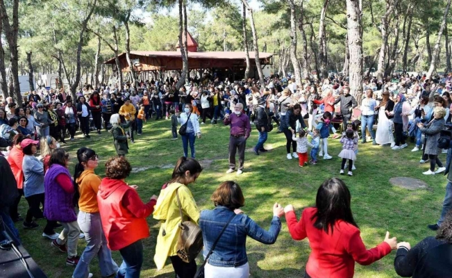 Antalyalılar HayatPark’ta bahara ‘merhaba’ dedi