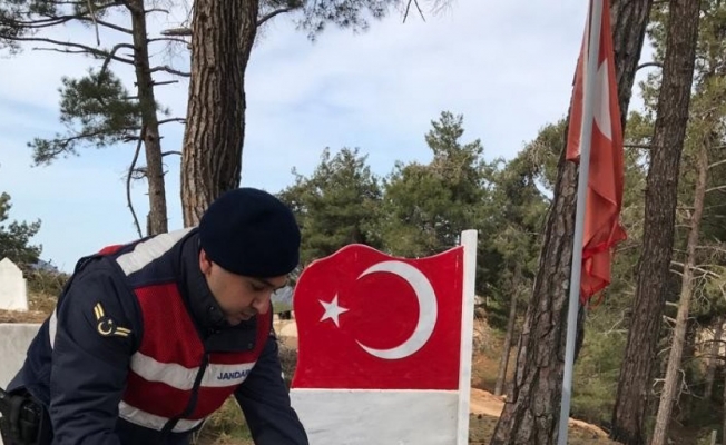 Antalya’da şehit ve gazilerin kabirlerinde temizlik ve bakım yapıldı