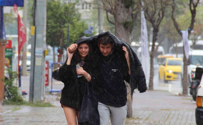 Antalya’da bahar yağmuru sürprizi