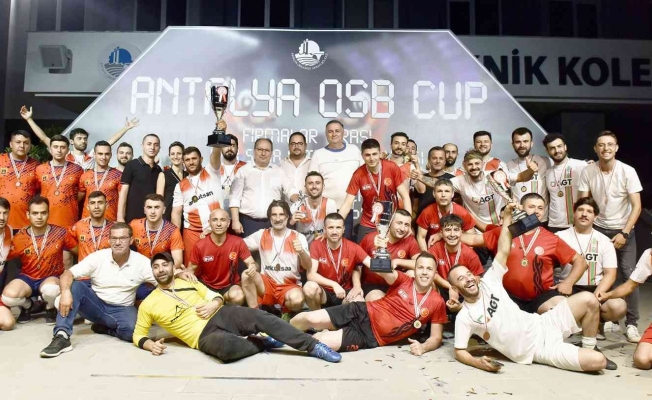 Antalya OSB Firmalar Arası Halı Saha Futbol Turnuvası sona erdi