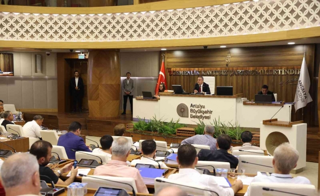 Büyükşehir Meclisi  157 maddeyi görüşerek karara bağladı