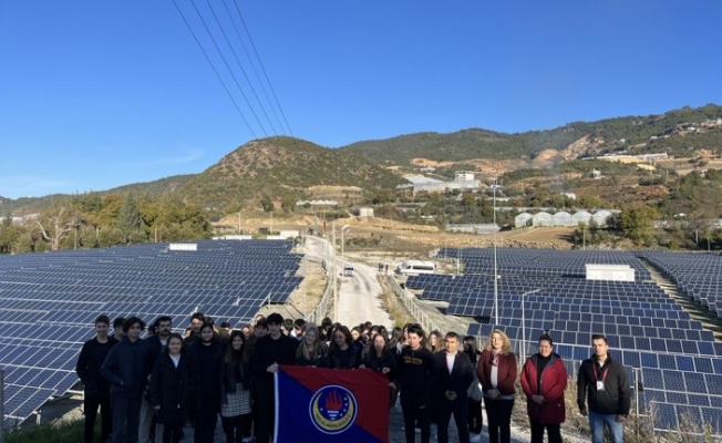 Alanya'da Öğrencilerden Güneş Enerji Santraline ziyaret