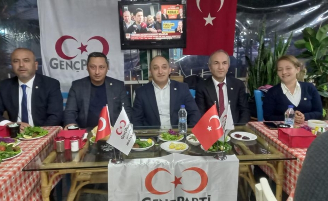 Genç Parti Antalya İl Başkanlığı iftarda buluştu