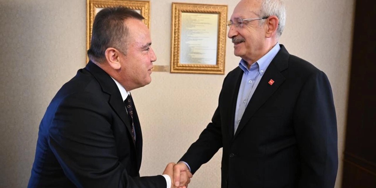Başkan Böcek ve Kılıçdaroğlu, yerel seçimlerde işbirliği için buluştu