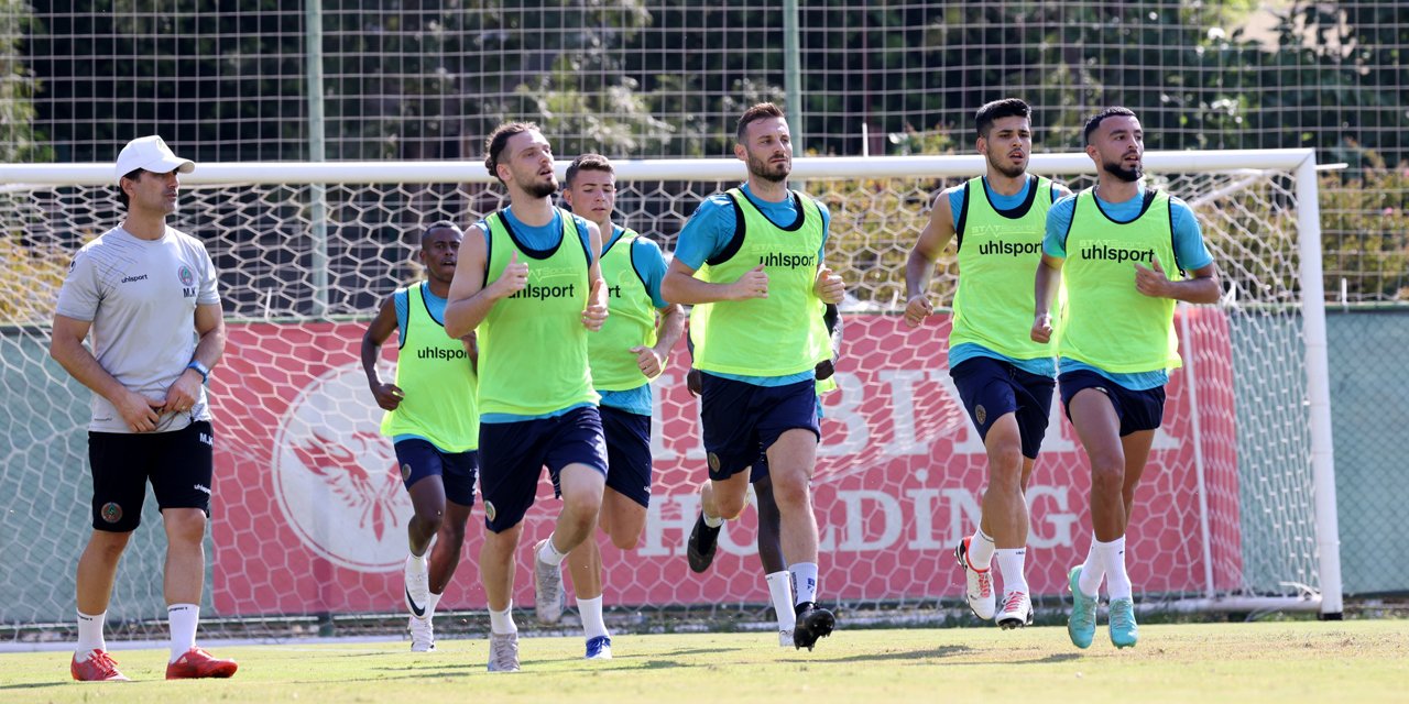 Alanyaspor, Trabzonspor maçı için antrenmanlara hız kesmeden devam ediyor!
