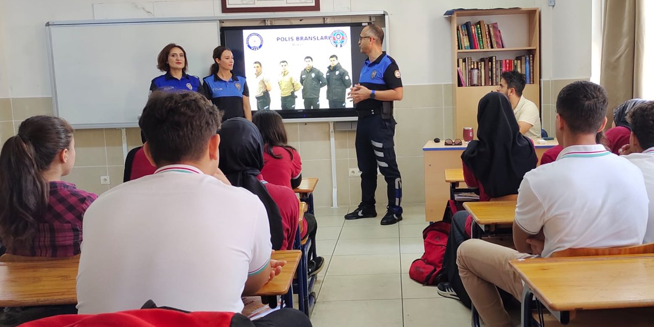 Alanya İlçe Emniyet Müdürlüğü gençlere polislik mesleğini anlattı!