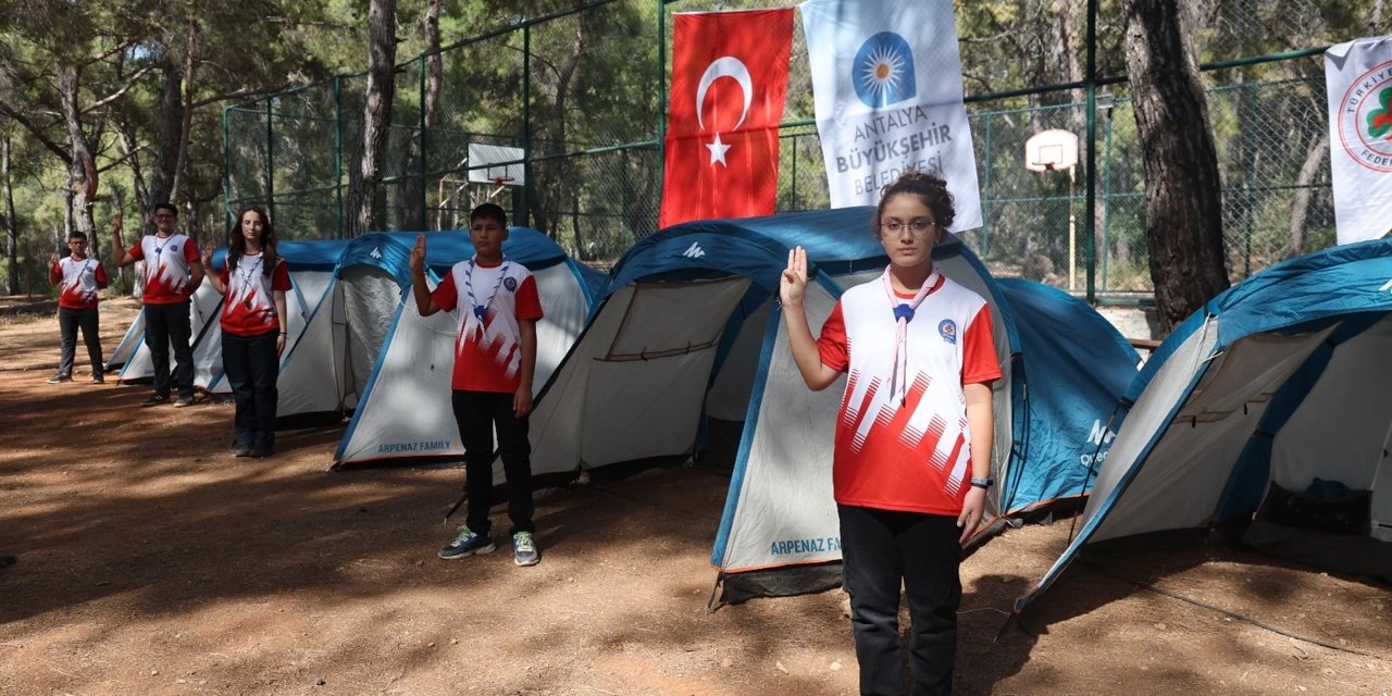 Antalya'da JOTA-JOTI Jamboree! Büyükşehir etkinliğe ev sahipliği yaptı