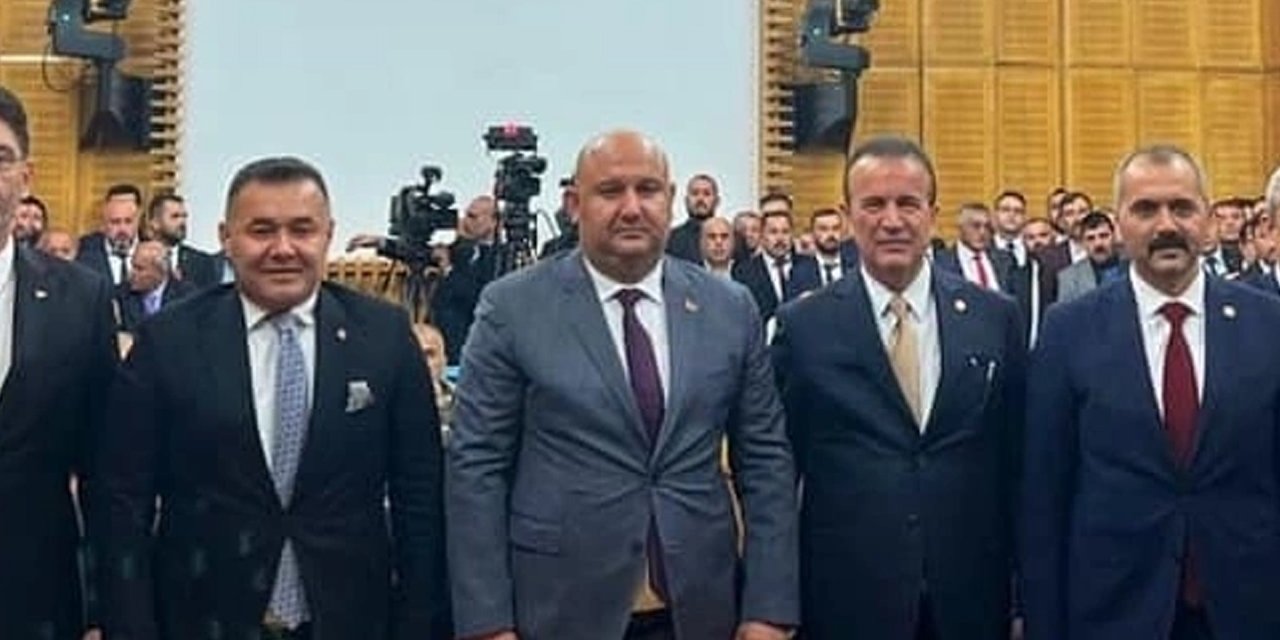 Başkan Yücel'den Ankara ziyareti! Grup toplantısında ön saflarda yer aldı