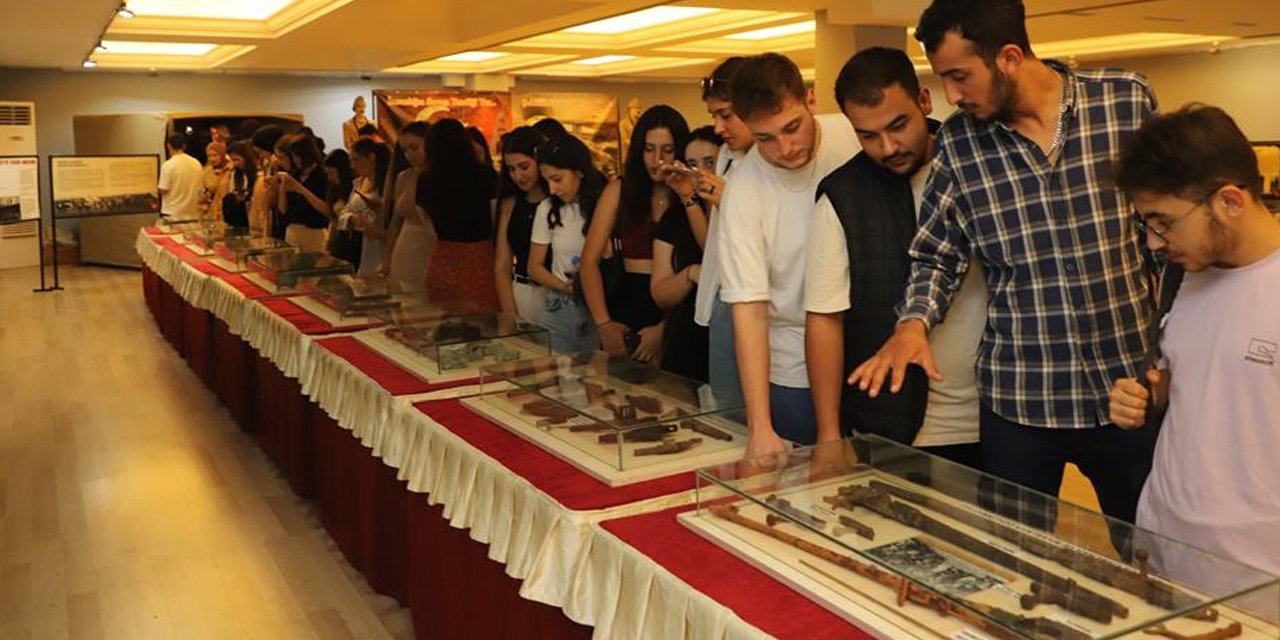 Alanya'da Gezici Çanakkale Müzesi ziyarete açıldı!