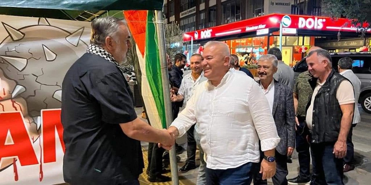 Mehmet Şahin, Alanya'da Filistin'e Destek Çadırı'na katılarak duyarlılığı artırdı!