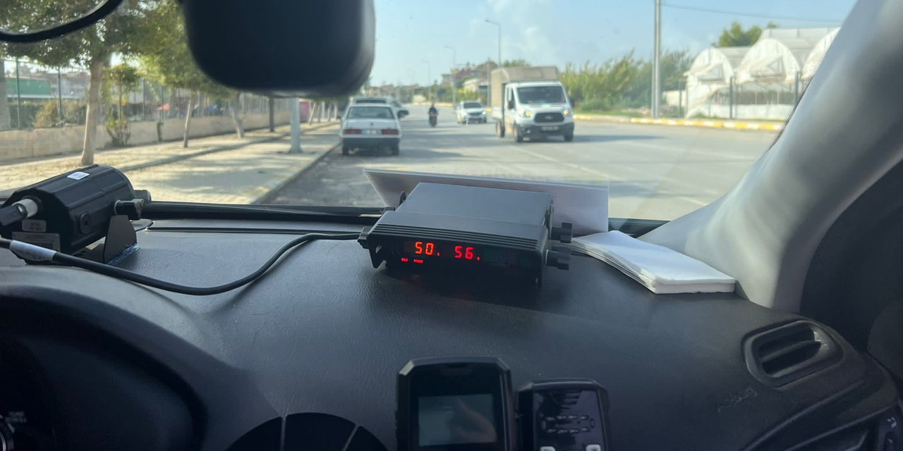 Alanya'da radarlı trafik denetimi! 46 sürücüye ceza yağdı
