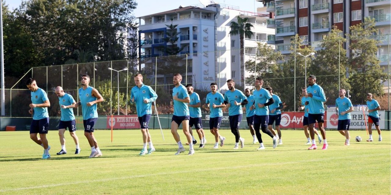 Alanyaspor'un Tehlikeli Yolculuğu: Süper Lig'de Son Durum Ne Olacak?