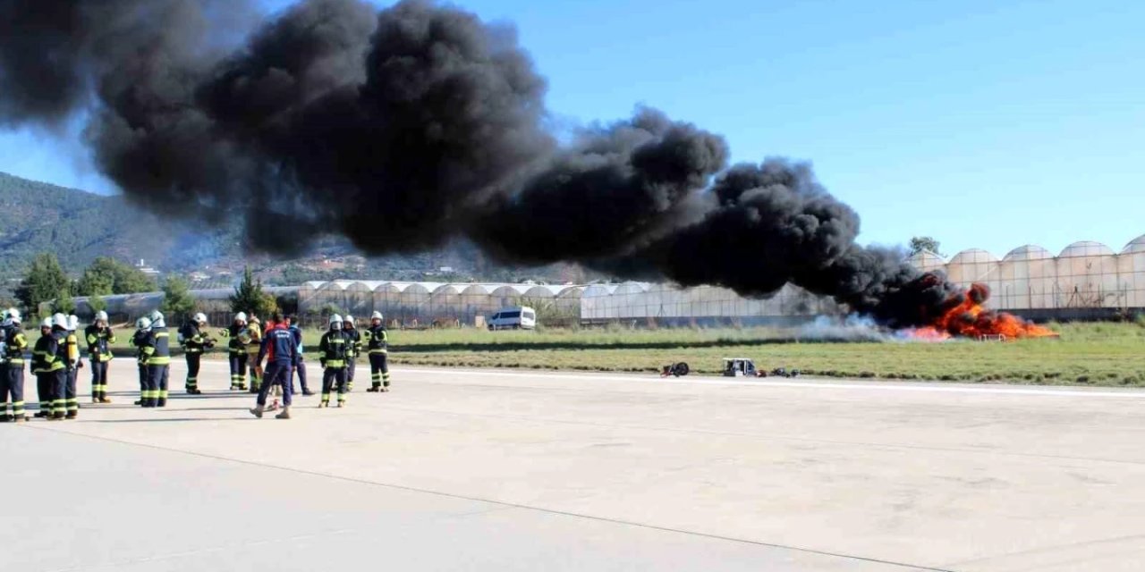Gazipaşa-Alanya Havalimanı'nda Yangın Tatbikatı