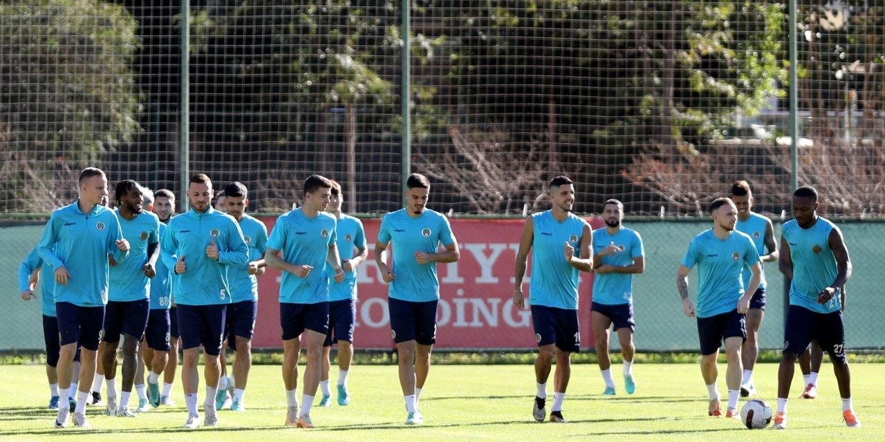 Corendon Alanyaspor, Beşiktaş Maçı Öncesi Son Hazırlıklarını Tamamladı