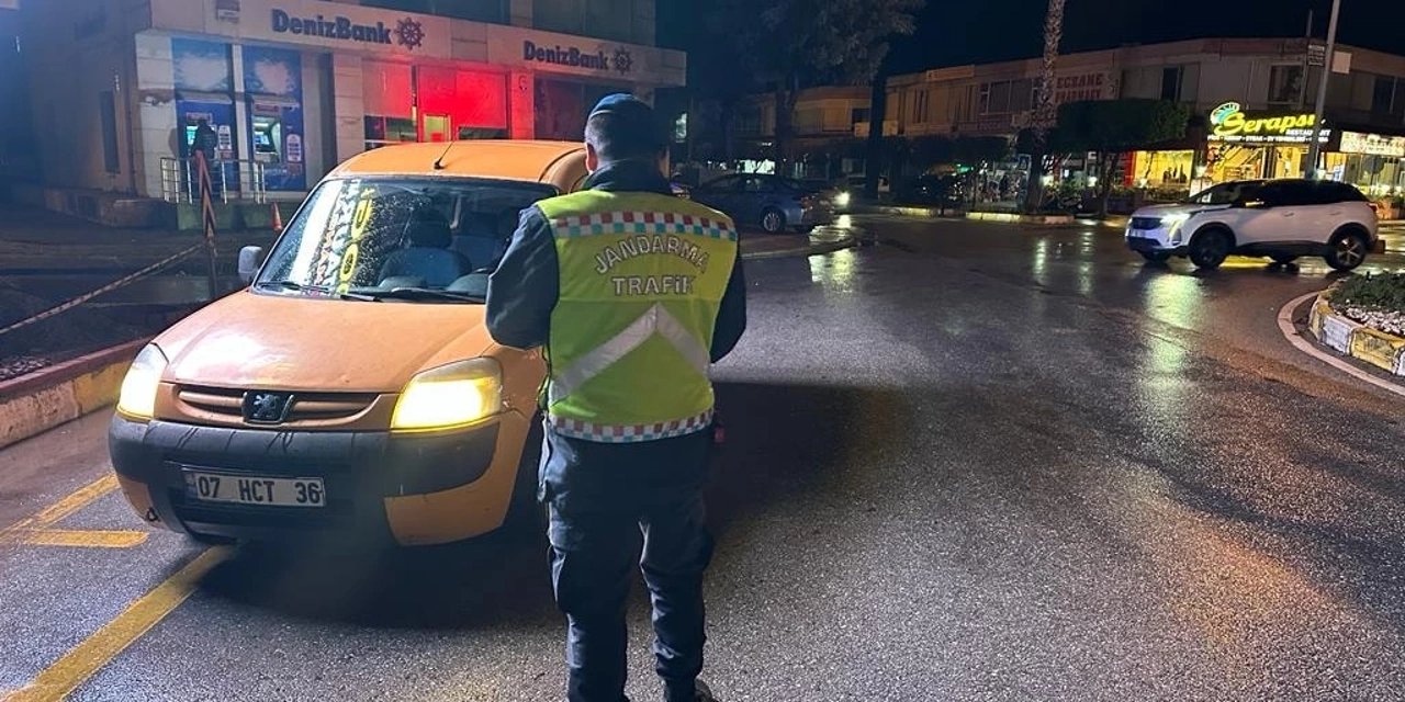 Trafiği Tehdit Eden 3 Araç Alanya'da Trafikten Men Edildi