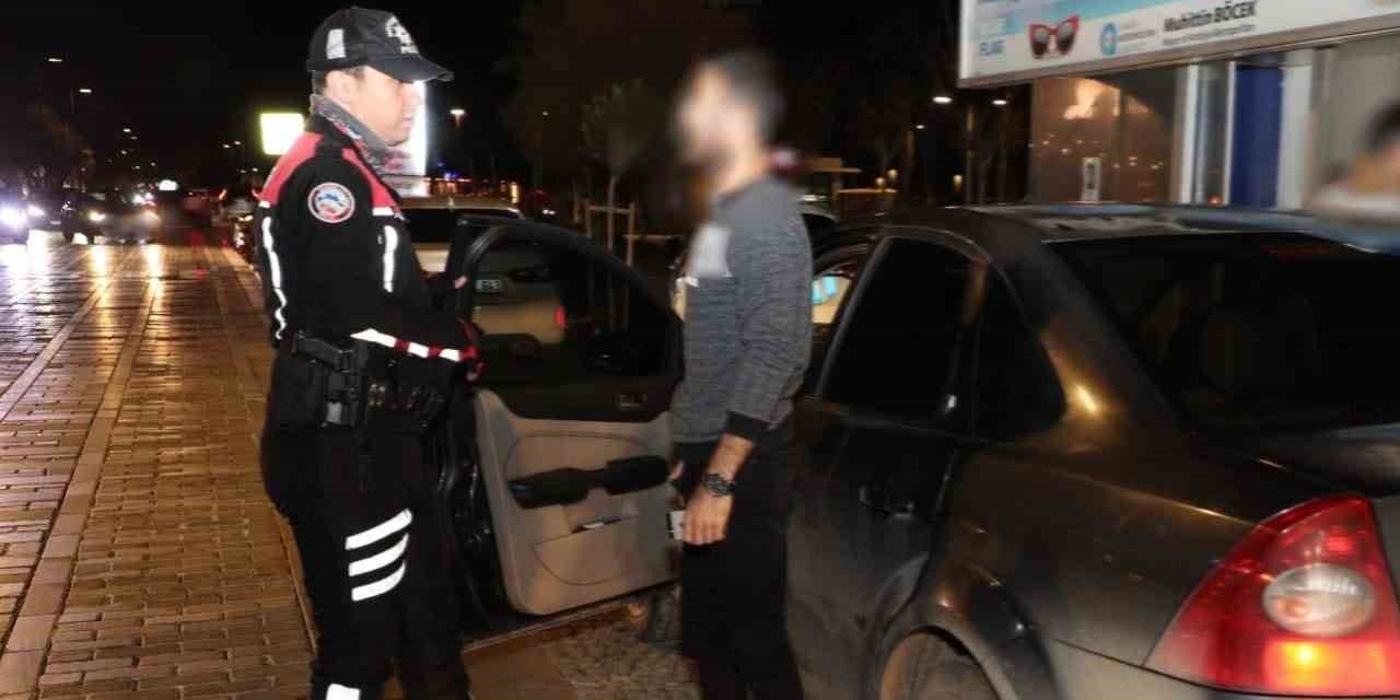 Alanya ve Antalya'da yol güzergah uygulaması! 23 şahıs yakalandı