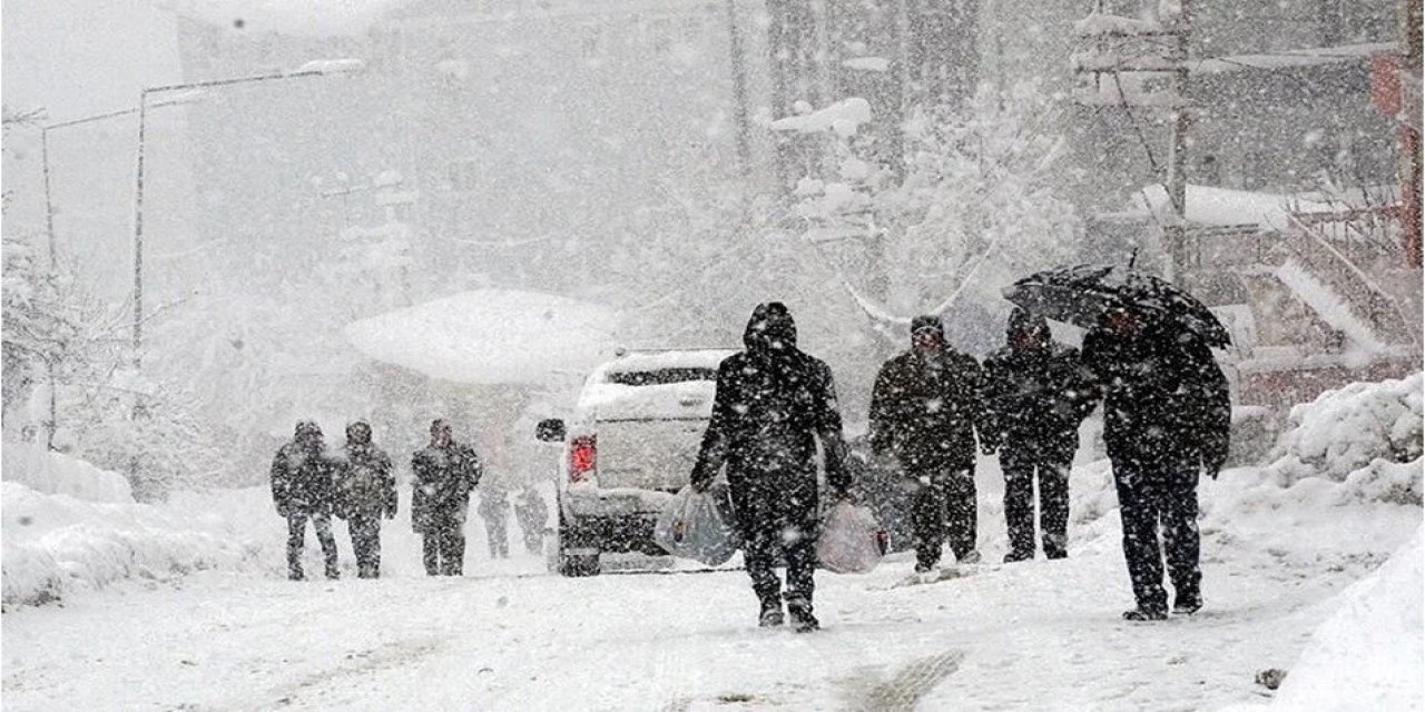 Meteoroloji'den 28 İl İçin Yoğun Kar Yağışı Uyarısı: Sarı Kodlu Alarm Verildi
