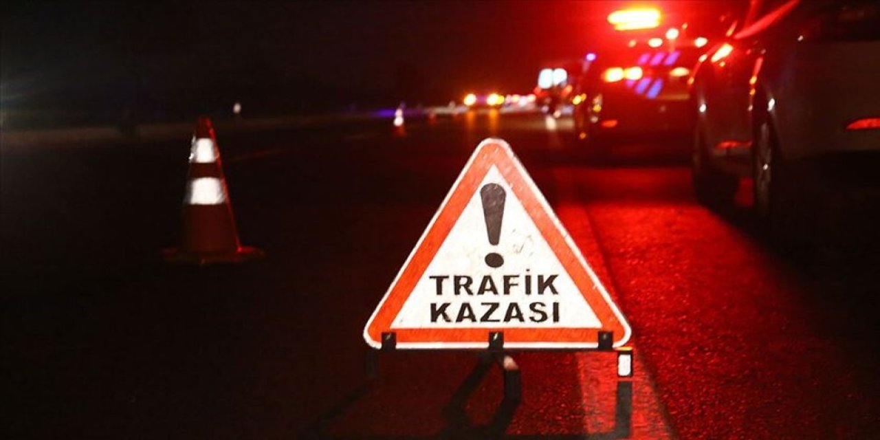 Alanya'da Gece Vakti Trafik Kazası: Araçlar Hurdaya Döndü