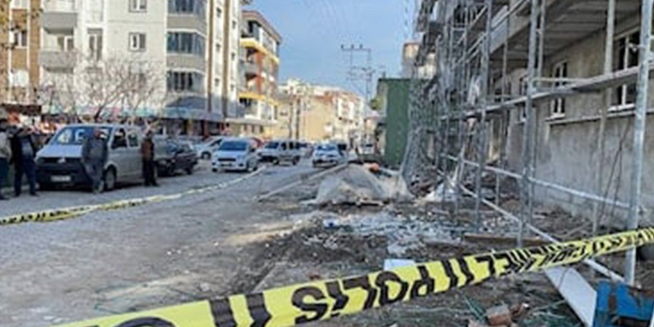 Alanya'da korkunç olay! Çatıdan düşen işçilerden biri öldü