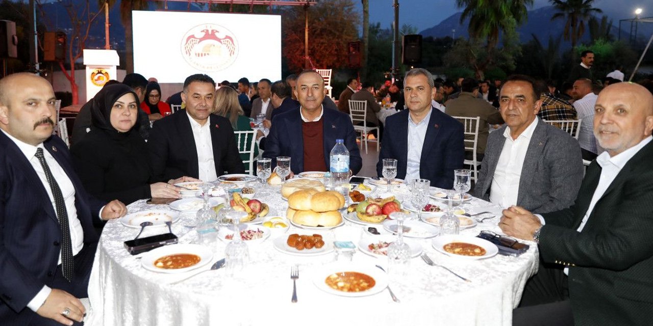 Başkan Yücel, personelle geleneksel iftar sofrasında buluştu