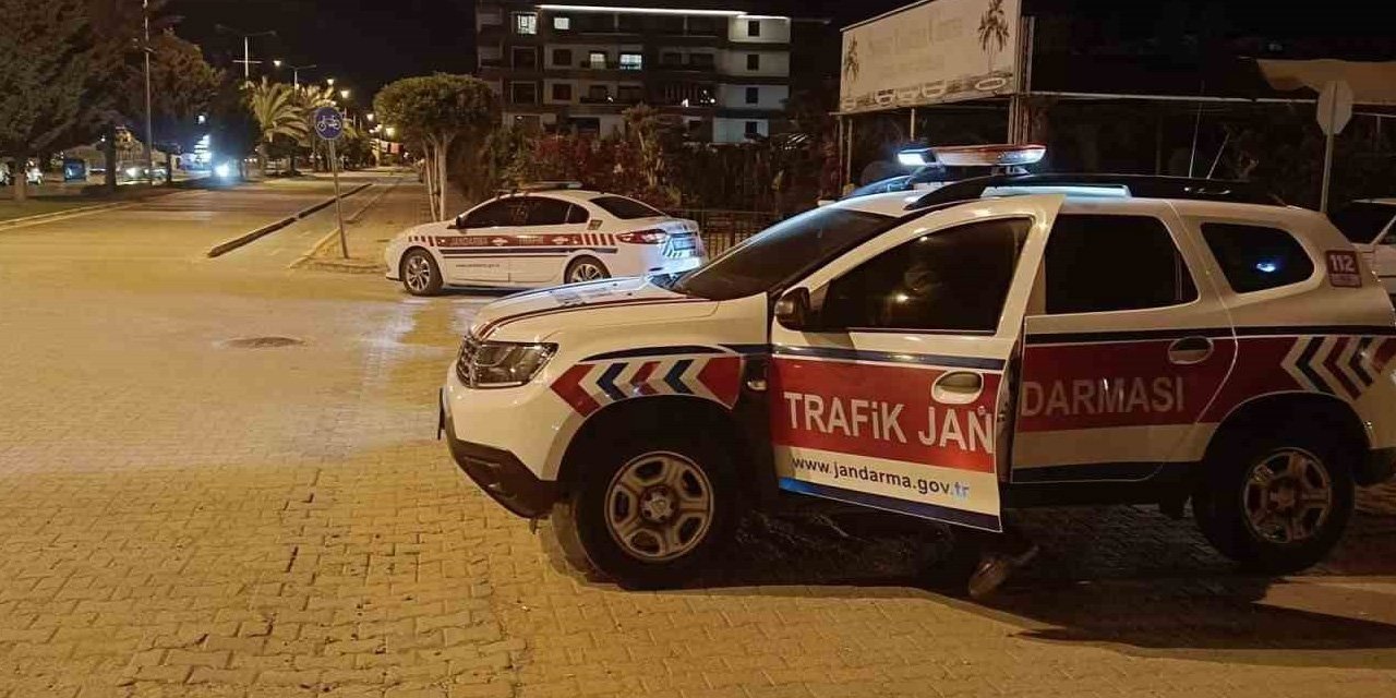 Alanya'da trafik denetimi! 1 kişinin ehliyeti geri alındı