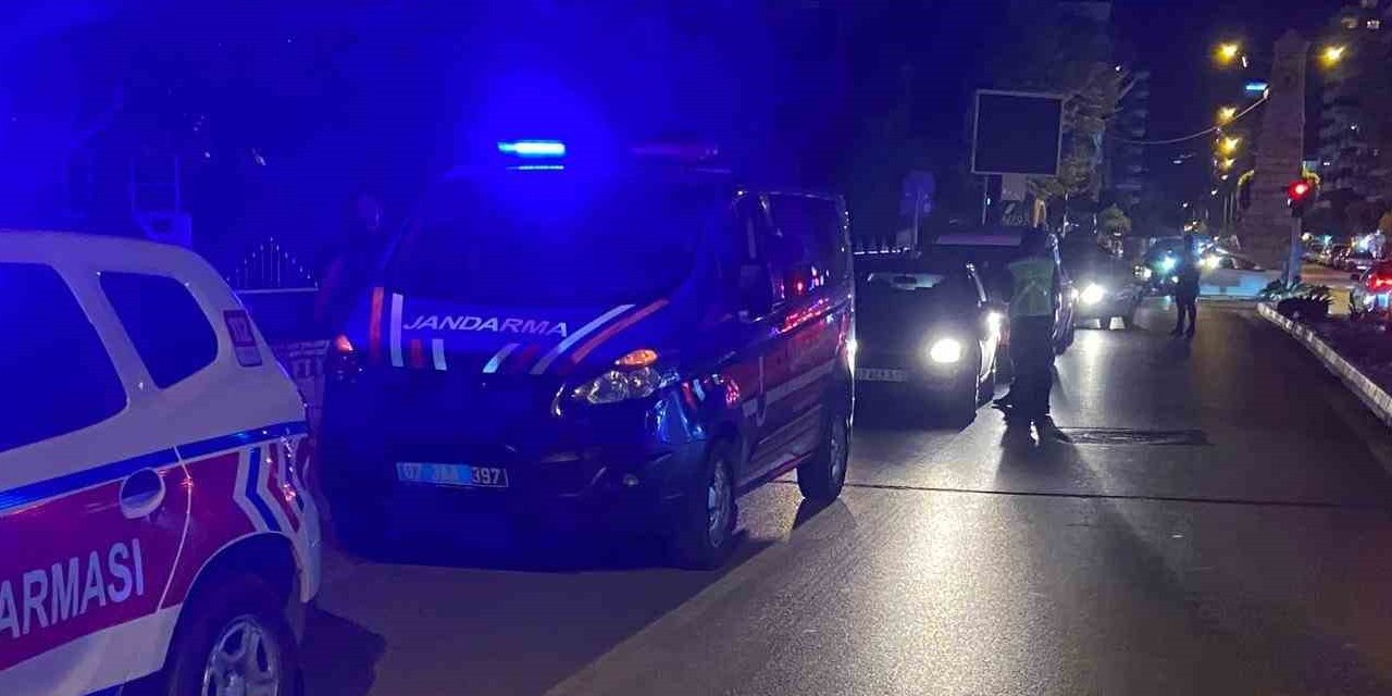 Alanya'da trafik denetimi! 5 araç trafikten men edildi