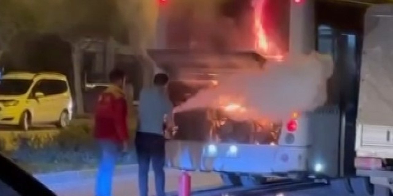 Alanya'da halk otobüsünde yangın! Alevler bir anda yükseldi
