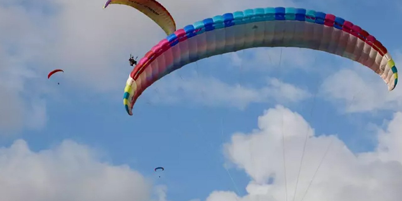 Alanya'da heyecan zirvede! Yamaç paraşütü yarışması başladı