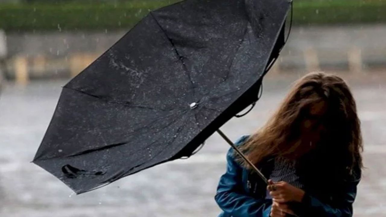 Ege Bölgesi İçin Kuvvetli Yağış Uyarısı: İzmir, Manisa, Aydın, Muğla Dahil 8 İlde Alarm Seviyesi Yükseltildi
