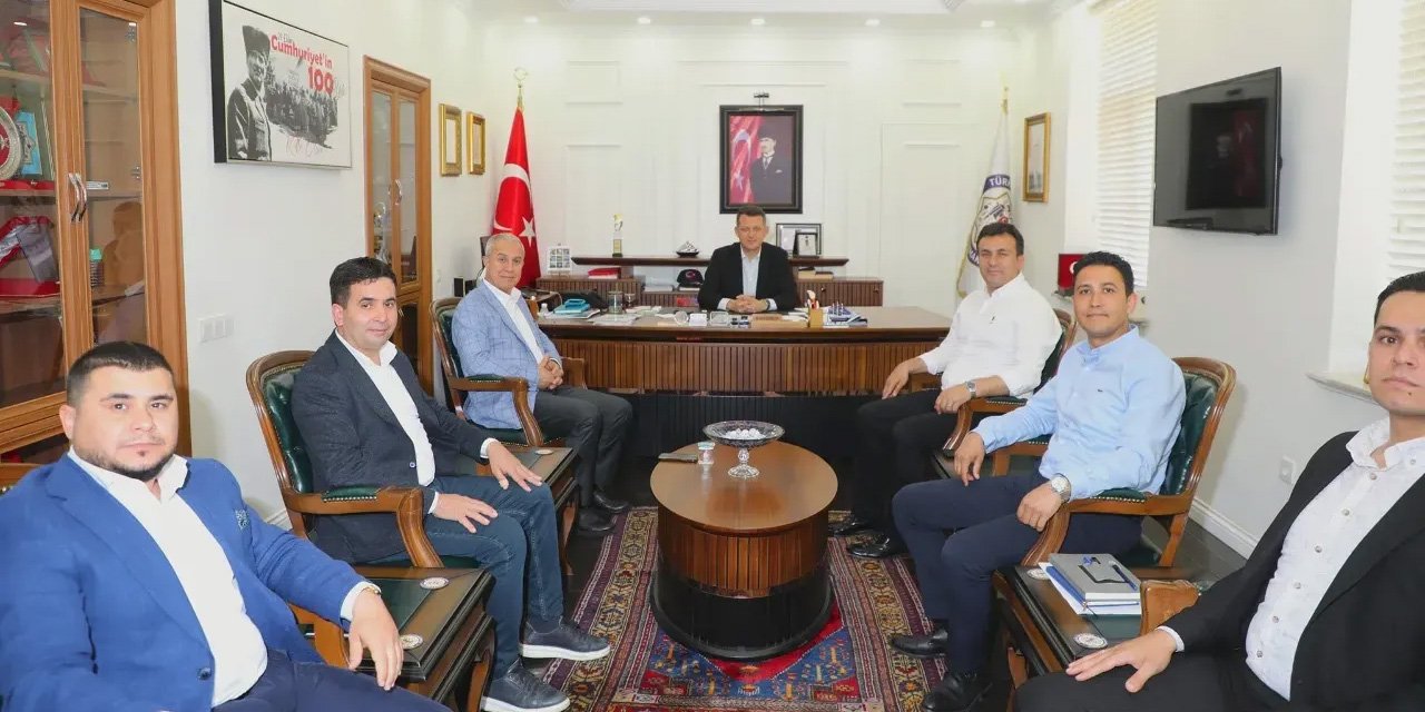 Osman Tarık Özçelik, ilk vakıf toplantısına katıldı